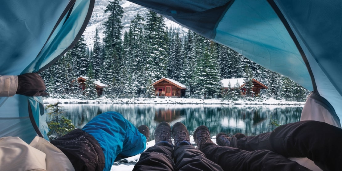Camping in traveling Canada in winter