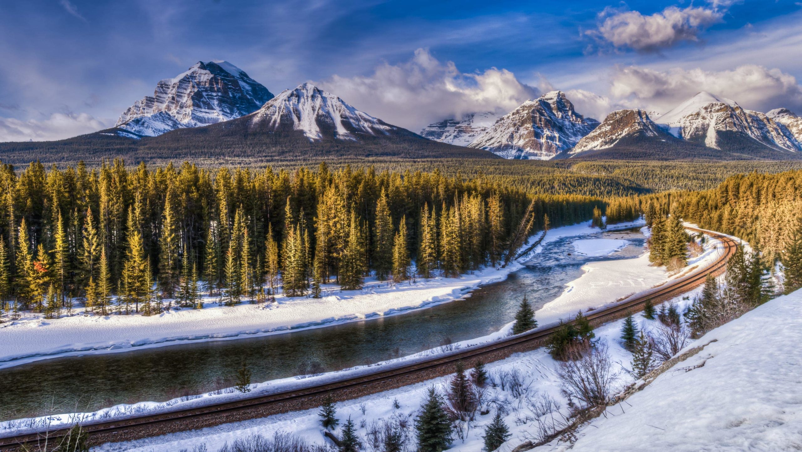 Christmas in Canada’s Rocky Mountain Train Ride