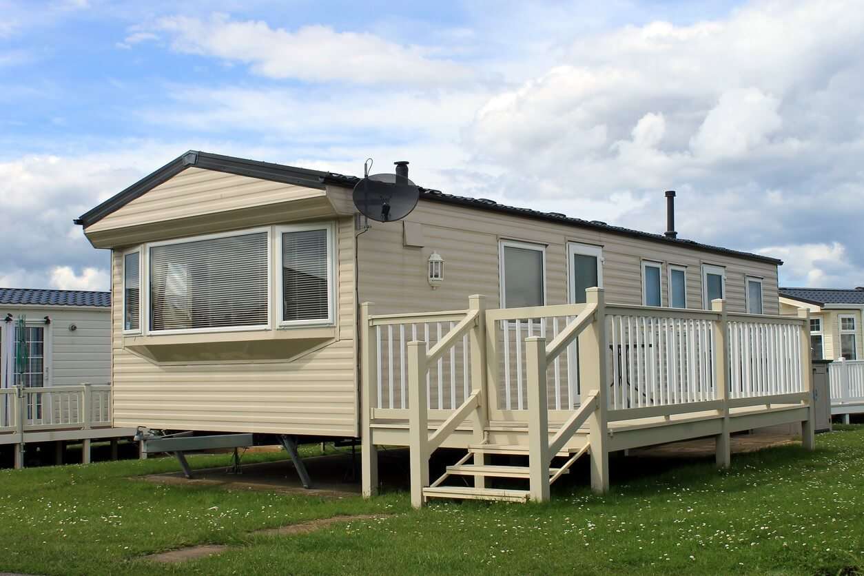 Difference Between Mobile Homes and Travel Trailers